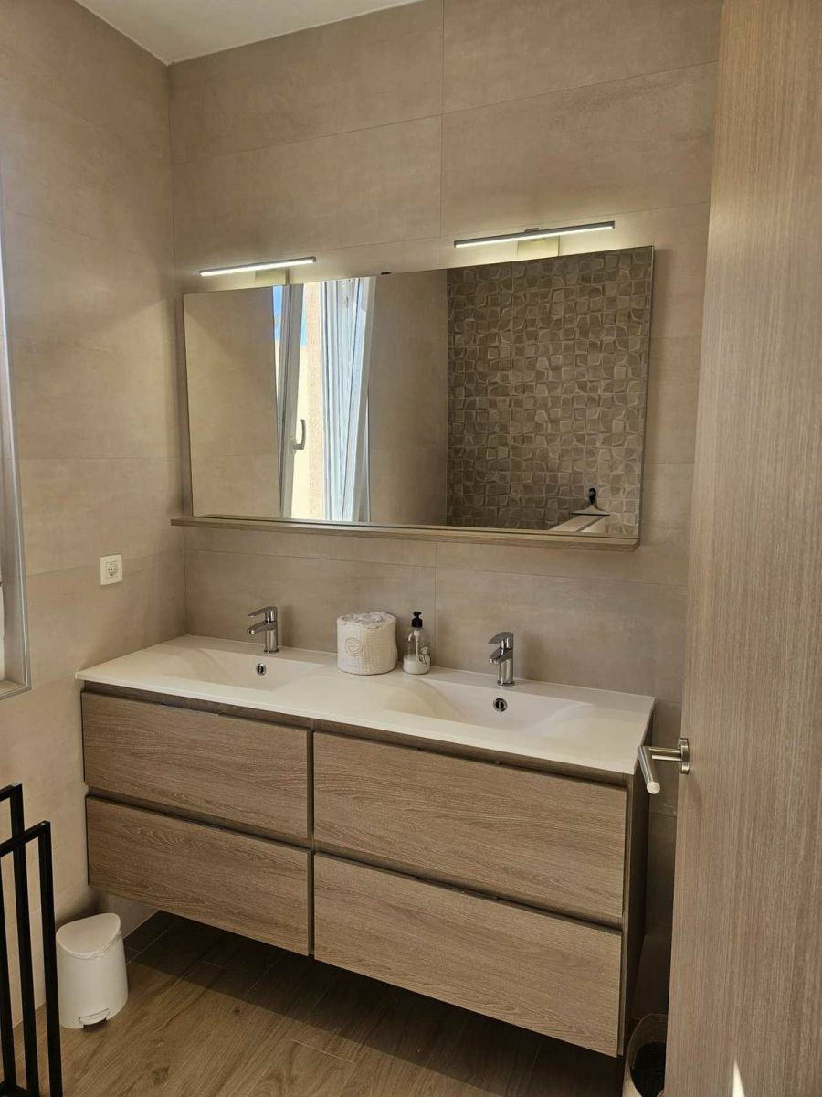 2-10-880b2b Villa In Torrevieja