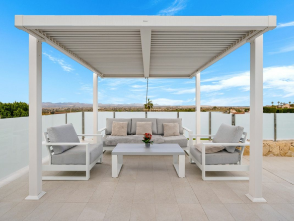 4-bedroom Villa In Algorfa, Spain (216 M²)