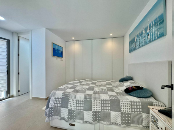 3-bedroom Villa In San Miguel De Salinas, Spain (90 M²)