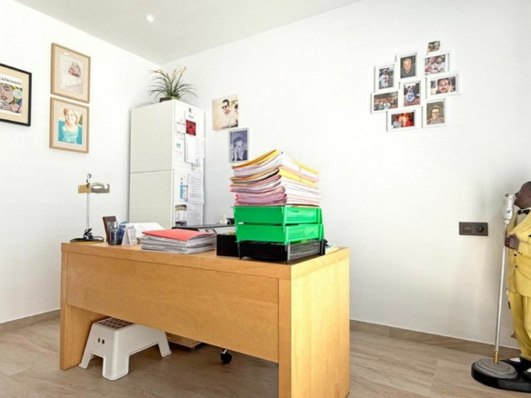 3-bedroom Villa In Orihuela Costa, Spain (190 M²)
