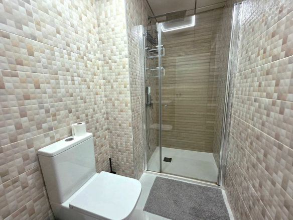 2-bedroom Apartment In Torrevieja, Spain (100 M²)