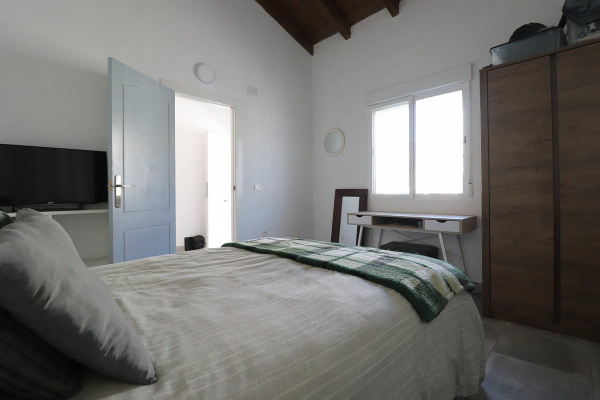 2-bedroom Villa In Benijofar, Spain (66 M²)