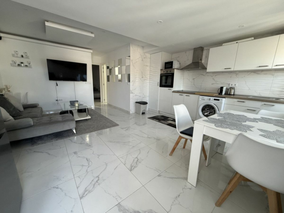 2-bedroom Villa In Torrevieja, Spain (57 M²)