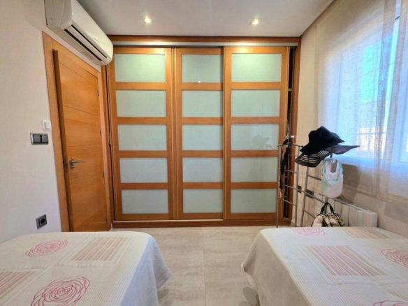 5-bedroom Villa In Orihuela Costa, Spain (265 M²)