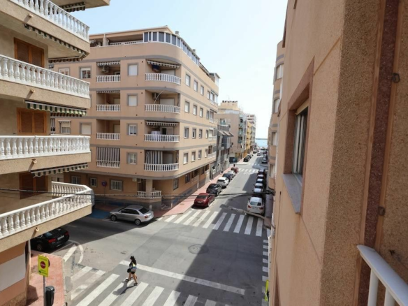 3-bedroom Apartment In Torrevieja, Spain (85 M²)