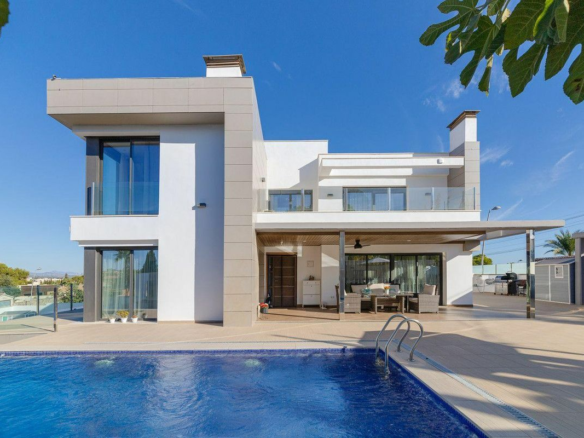 3-bedroom Villa In Orihuela Costa, Spain (461 M²)