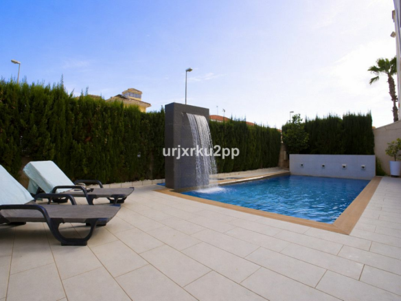 3-bedroom House In Orihuela Costa, Spain (100 M²)