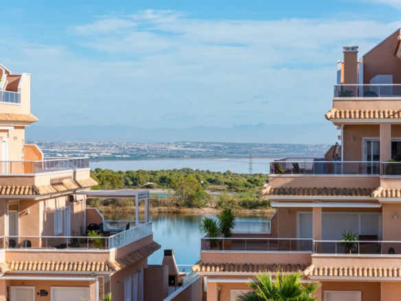 2-bedroom Apartment In Orihuela Costa, Spain (72 M²)