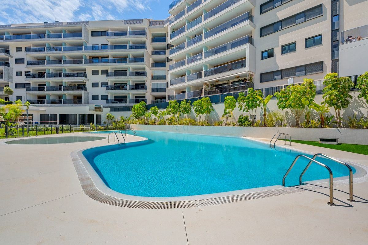 3-bedroom Apartment In Orihuela Costa, Spain (85 M²)