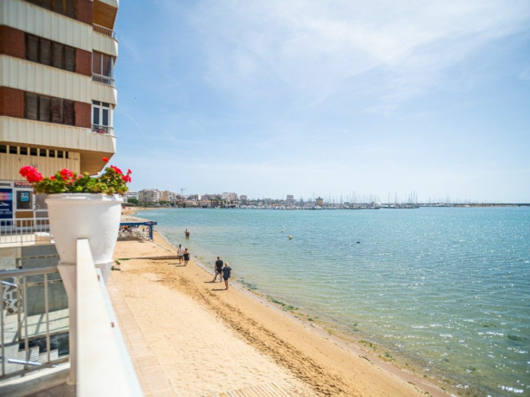 3-bedroom Apartment In Torrevieja, Spain (110 M²)