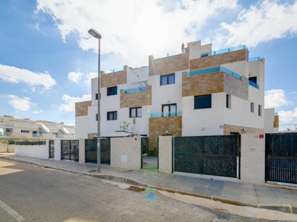 3-bedroom Villa In San Miguel De Salinas, Spain (134 M²)