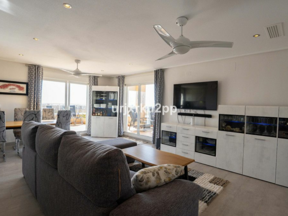 3-bedroom Apartment In Orihuela Costa, Spain (105 M²)