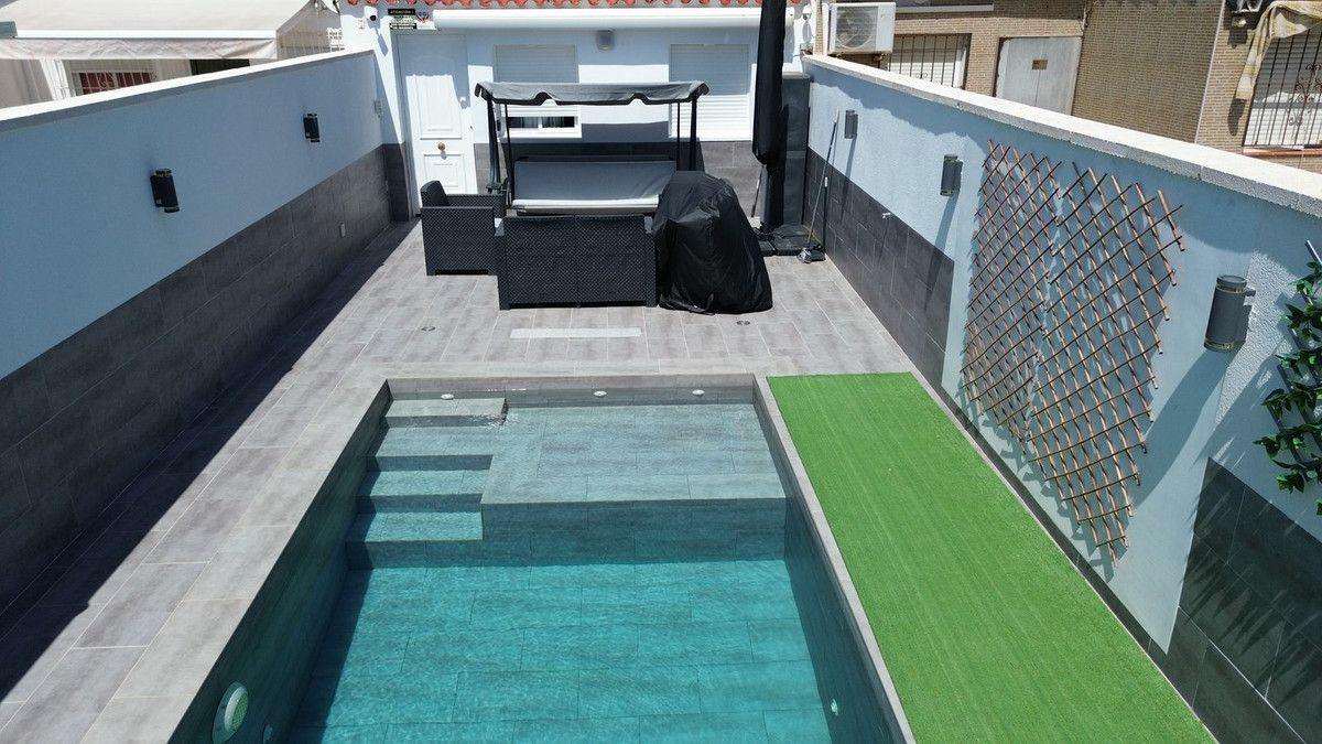 2-bedroom Villa In Torrevieja, Spain (57 M²)