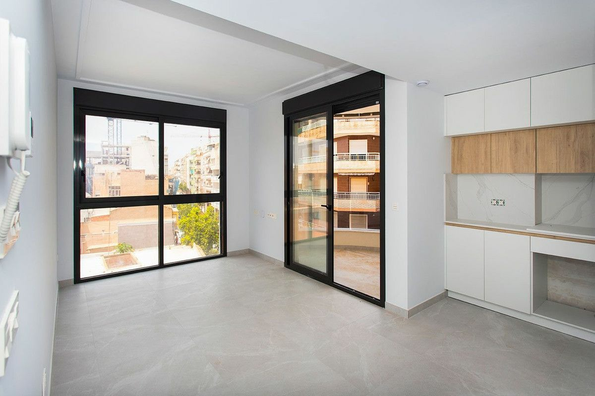 Apartment In Torrevieja