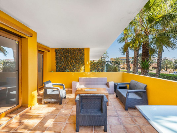 2-bedroom Apartment In Orihuela Costa, Spain (84 M²)