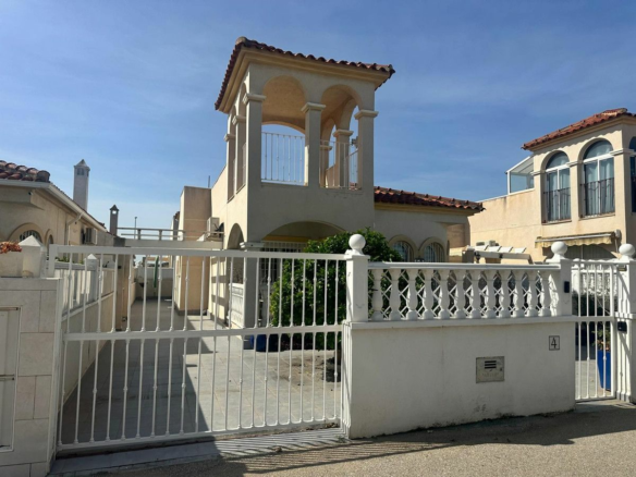 2-bedroom Villa In Algorfa, Spain (85 M²)