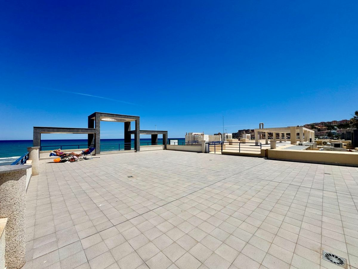 2-bedroom Apartment In Torrevieja, Spain (62 M²)