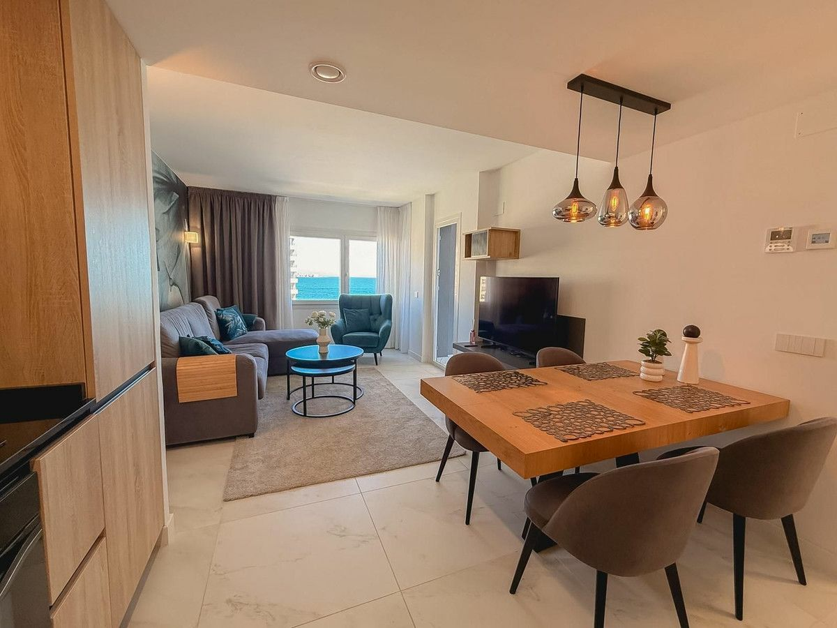 2-bedroom Apartment In Orihuela Costa, Spain (90 M²)