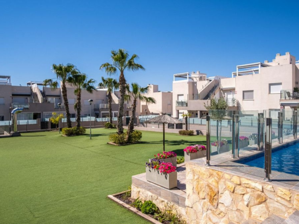 3-bedroom Apartment In Torrevieja, Spain (78 M²)