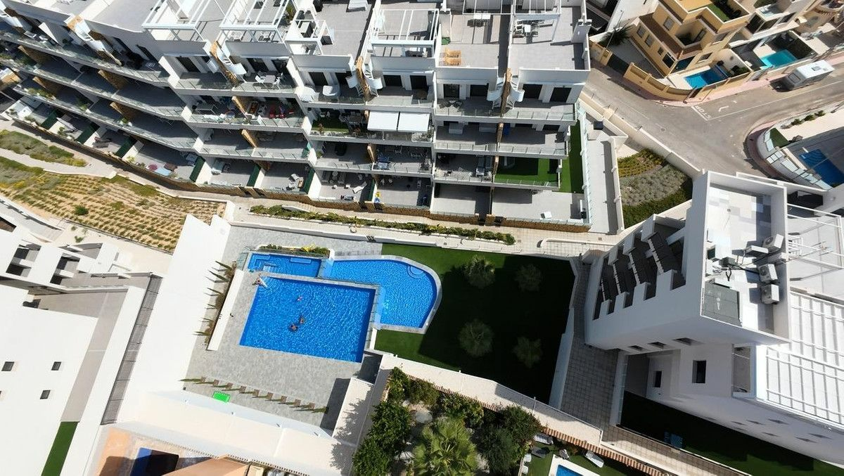 2-bedroom Apartment In Orihuela Costa, Spain (85 M²)