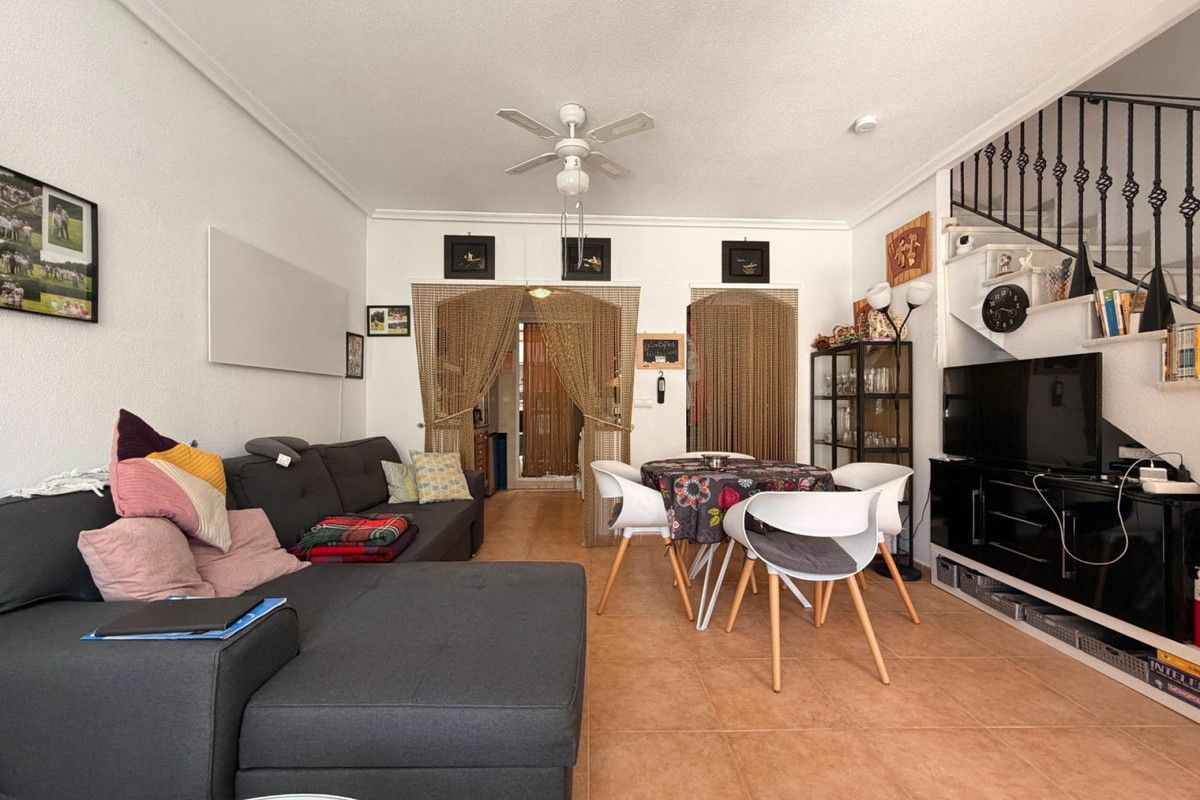 3-bedroom House In Guardamar Del Segura, Spain (68 M²)