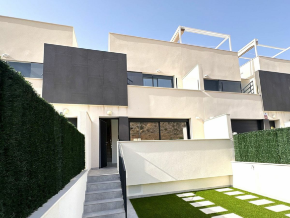 2-bedroom House In Cox, Spain (81 M²)
