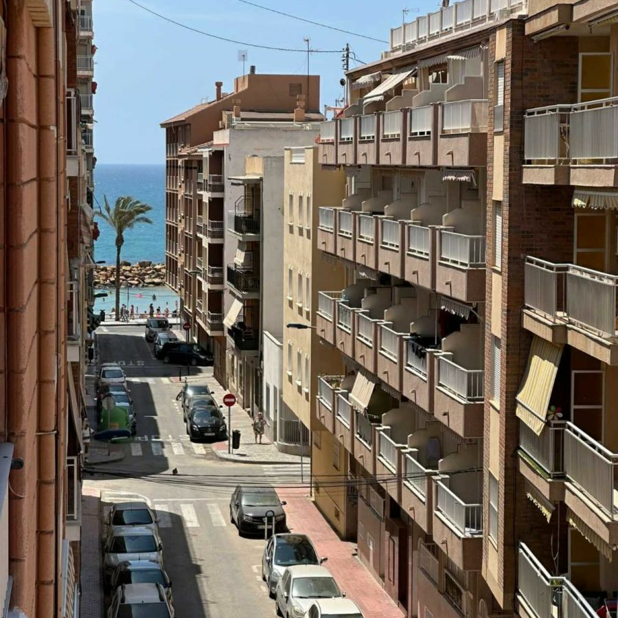 Apartment In Torrevieja