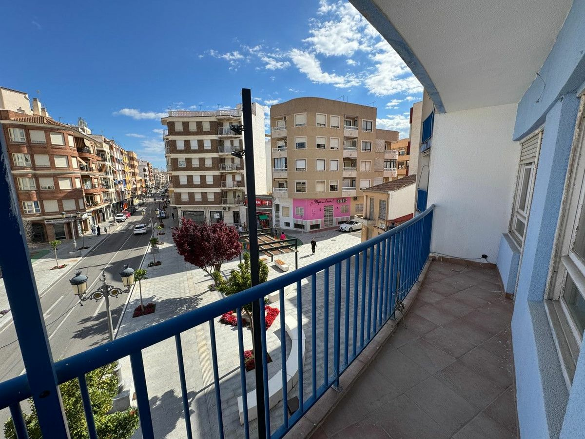 3-bedroom Apartment In Guardamar Del Segura, Spain (109 M²)