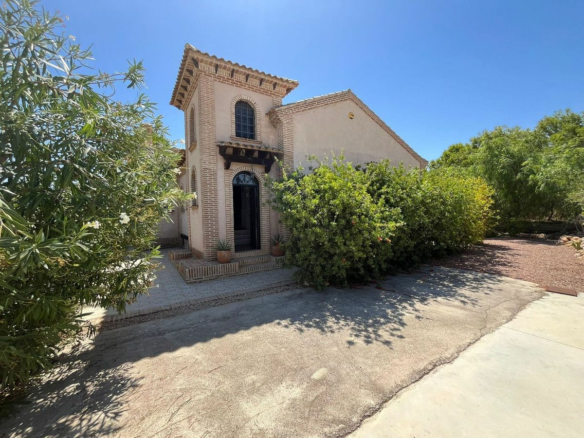 Villa In Torrellano