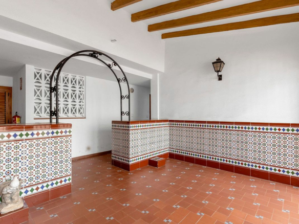 4-bedroom Apartment In Torrevieja, Spain (160 M²)