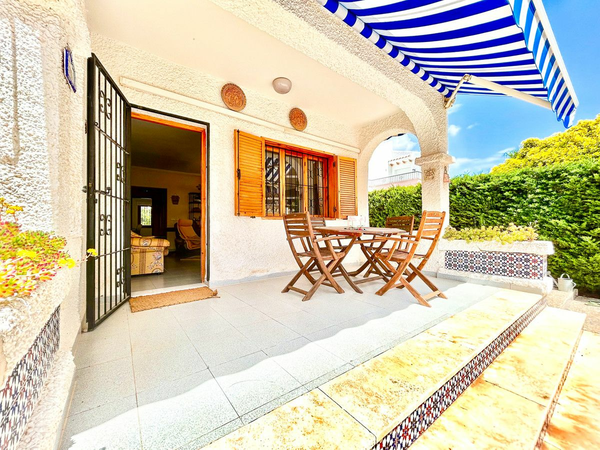 3-bedroom Villa In Orihuela Costa, Spain (144 M²)