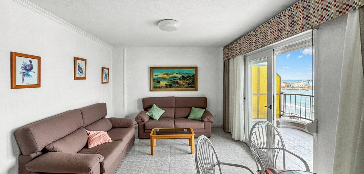 3-bedroom Apartment In Torrevieja, Spain (120 M²)