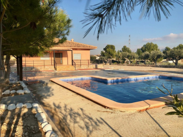 3-bedroom Villa In Abanilla, Spain (230 M²)
