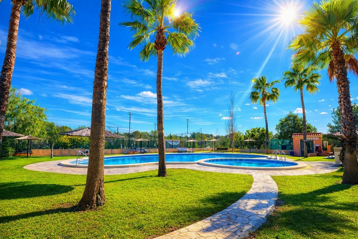 Apartment In Orihuela Costa