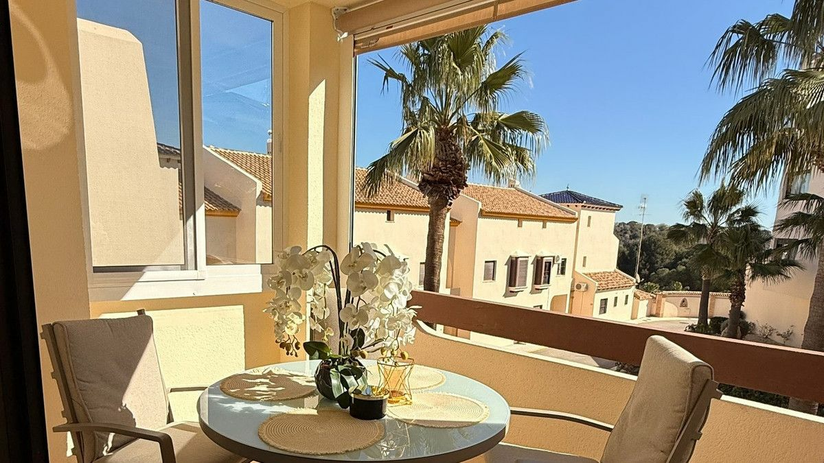3-bedroom Apartment In Orihuela Costa, Spain (138 M²)