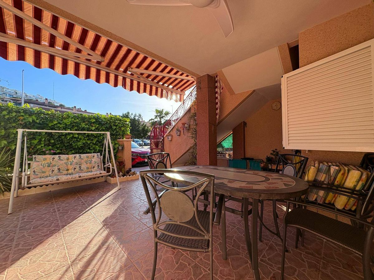 2-bedroom Apartment In Gran Alacant, Spain (77 M²)