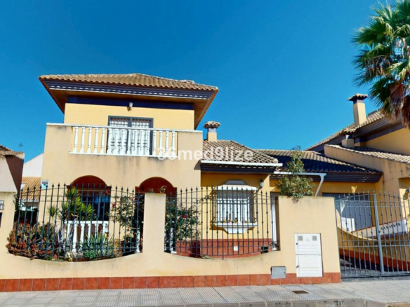 Villa In Los Alcázares