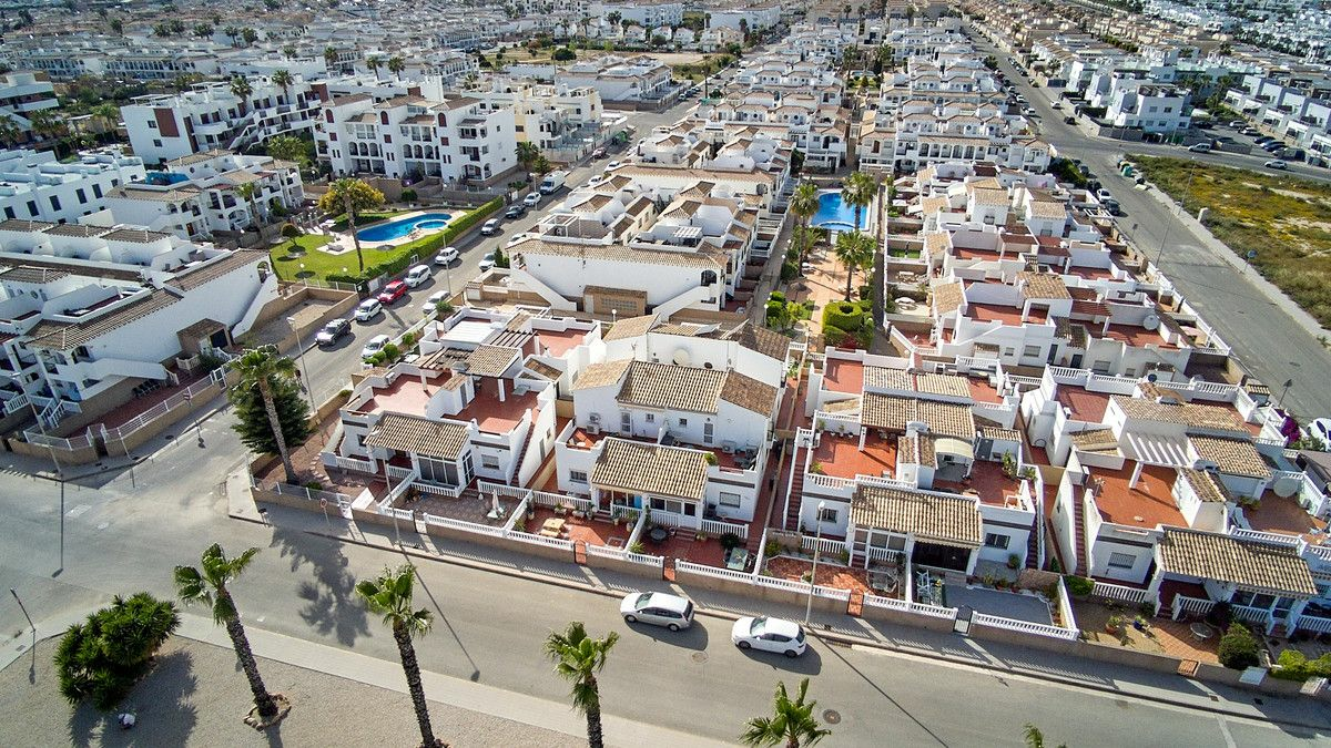 3-bedroom House In Orihuela Costa, Spain (95 M²)