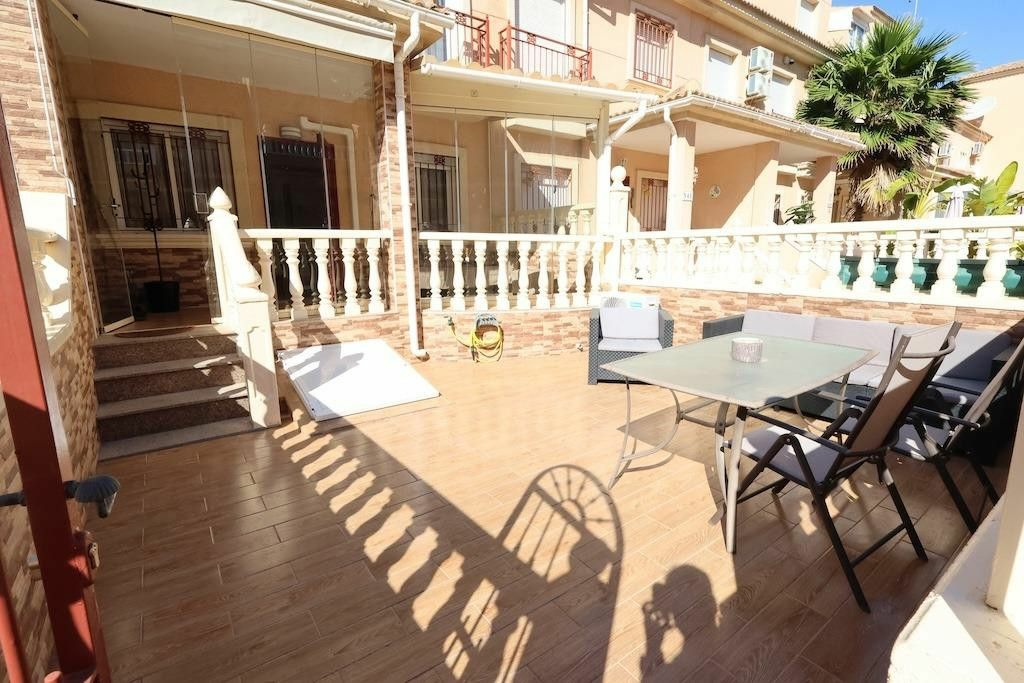 3-bedroom Apartment In Orihuela Costa, Spain (86 M²)