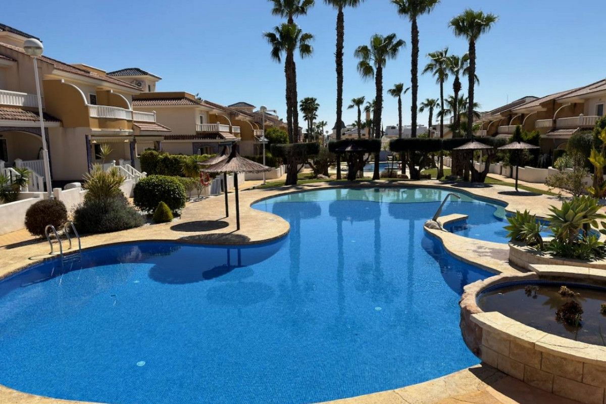 2-bedroom Apartment In Rojales, Spain (76 M²)