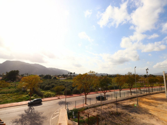 3-bedroom House In Redovan, Spain (241 M²)