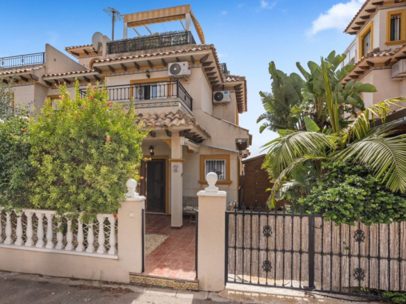 2-bedroom Villa In Orihuela Costa, Spain (75 M²)