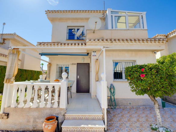 3-bedroom Villa In Orihuela Costa, Spain (125 M²)