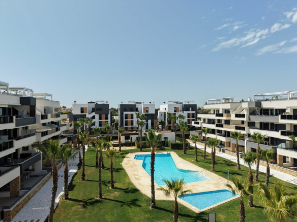 2-bedroom Apartment In Orihuela Costa, Spain (80 M²)