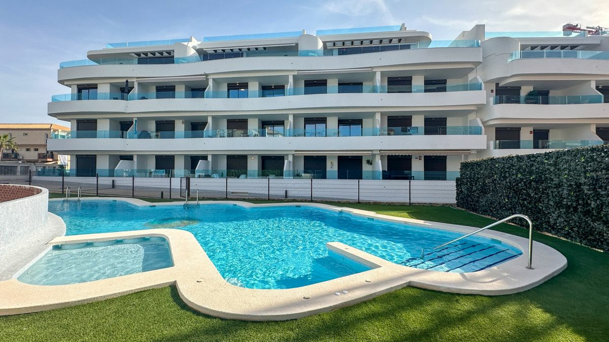 2-bedroom Apartment In Orihuela Costa, Spain (74 M²)