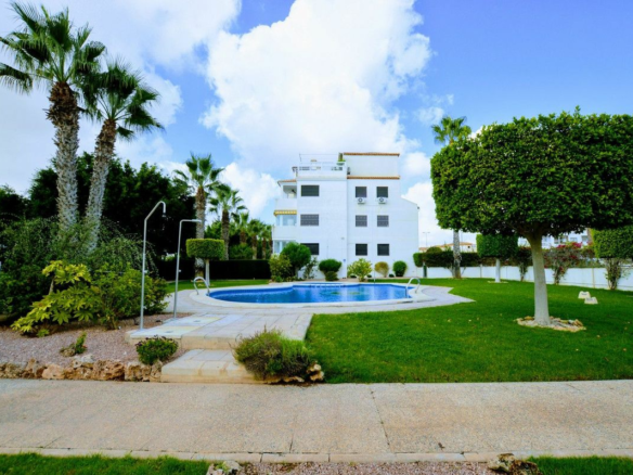 3-bedroom Apartment In Orihuela Costa, Spain (97 M²)