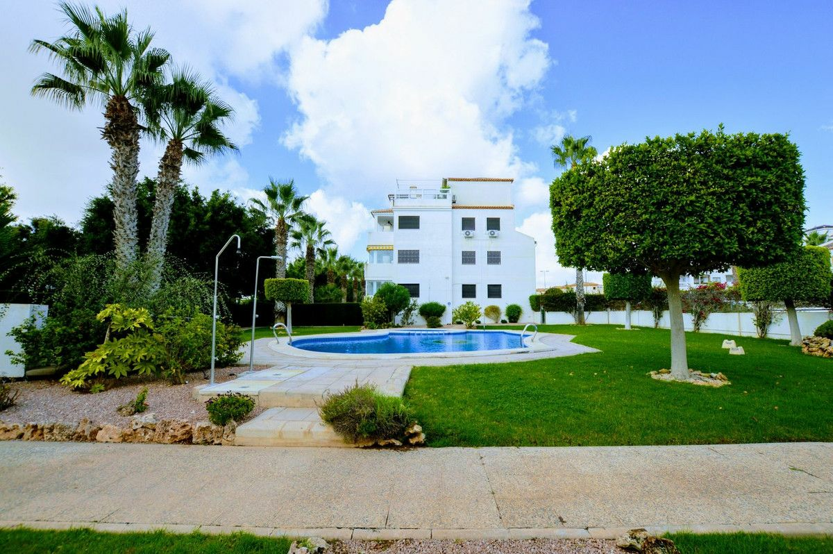 3-bedroom Apartment In Orihuela Costa, Spain (97 M²)