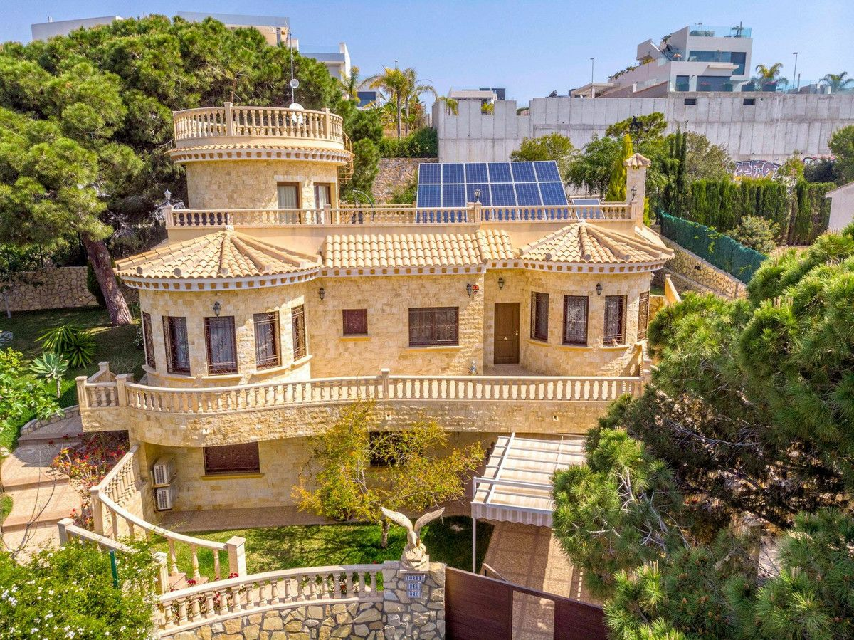 Villa In Orihuela Costa