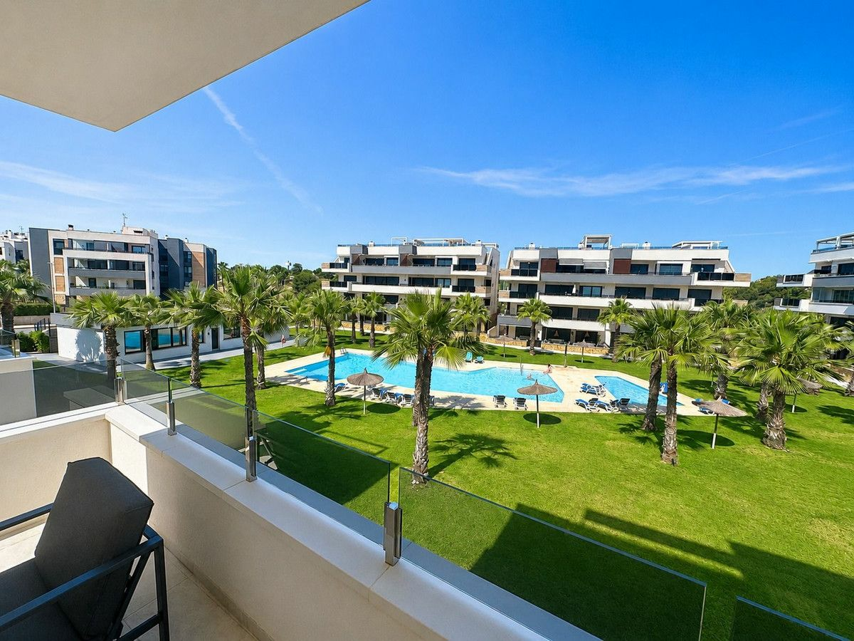 2-bedroom Apartment In Orihuela Costa, Spain (70 M²)
