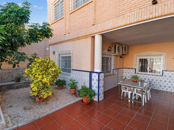 5-bedroom Villa In Santiago De La Ribera, Spain (256 M²)